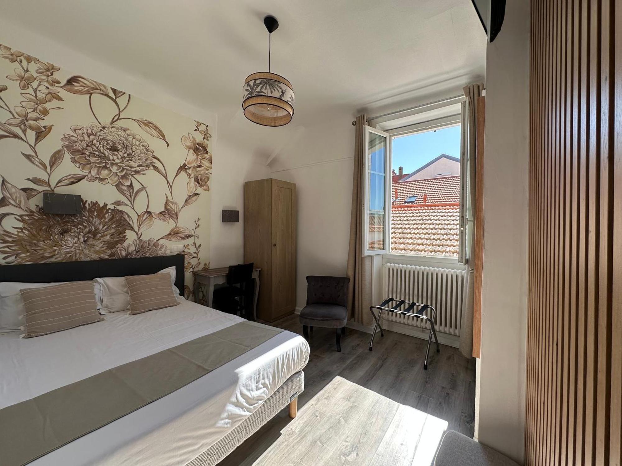 Hotel Parc Mazon-biarritz 2*